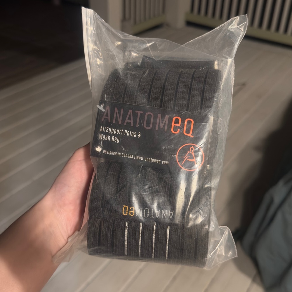 Horse AirSupport Polos & Wash Bag — AnatomEq